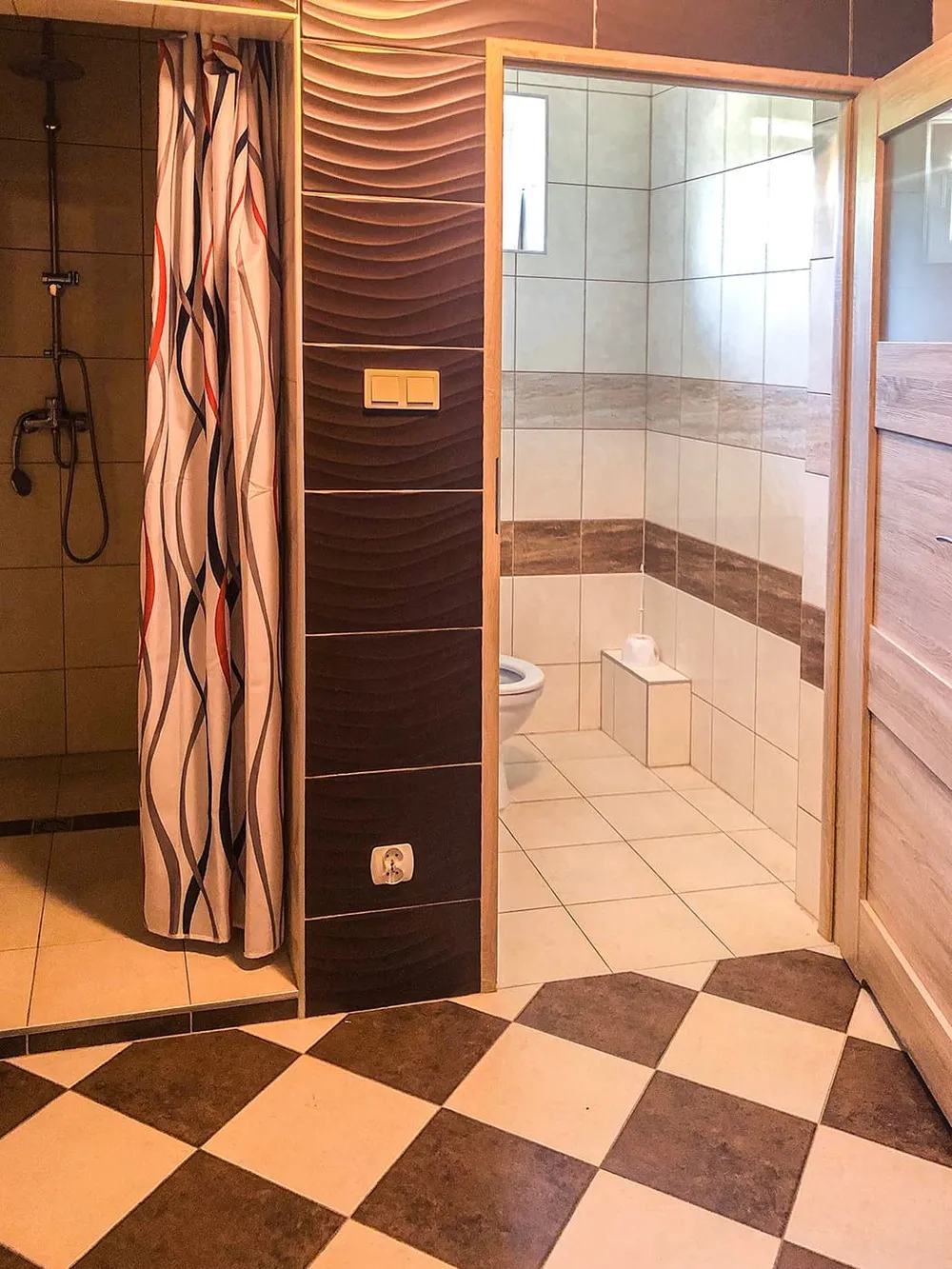 Pokoje — Centrum Bukowińskiego — zdjęcie 7